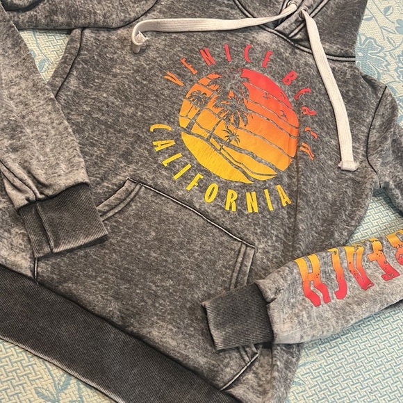 🔆 Heathered gray Venice beach California hooded sweater shirt size S - Picture 3 of 5